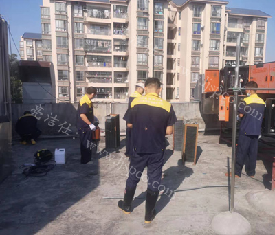 深圳布吉部隊食堂油煙機清洗現(xiàn)場勘察(圖2) 深圳布吉部隊食堂油煙機清洗現(xiàn)場勘察(圖2)