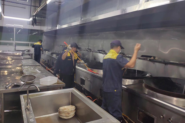 深圳龍華醫(yī)院食堂油煙機清洗公司為你護航(圖1) 深圳龍華醫(yī)院食堂油煙機清洗公司為你護航(圖1)