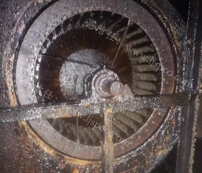 深圳抽風(fēng)機(jī)清洗公司要知道哪些沖水清洗與不沖水清洗區(qū)別(圖2) 深圳抽風(fēng)機(jī)清洗公司要知道哪些沖水清洗與不沖水清洗區(qū)別(圖2)