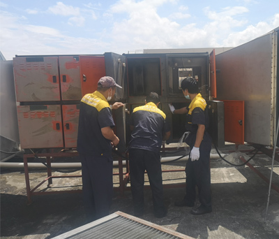 深圳大型市政油煙機(jī)清洗定期檢查安全隱患(圖2) 深圳大型市政油煙機(jī)清洗定期檢查安全隱患(圖2)