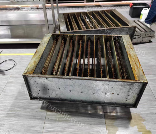 深圳龍崗布吉油煙凈化器清洗公司怎么找(圖2) 深圳龍崗布吉油煙凈化器清洗公司怎么找(圖2)