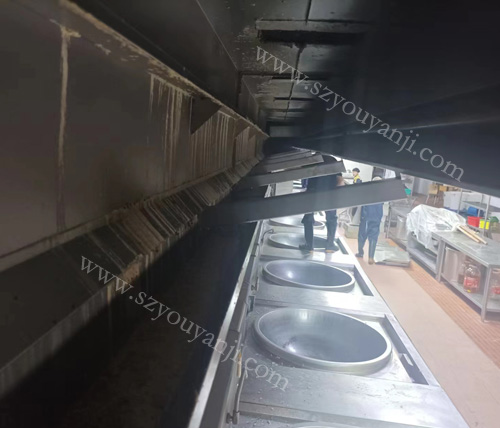 深圳排煙管清洗:專業(yè)與質(zhì)量的保障(圖2) 深圳排煙管清洗:專業(yè)與質(zhì)量的保障(圖2)